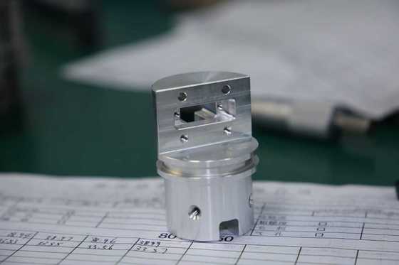 Lower cartridge sleeve